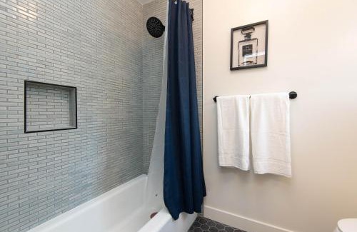 Downtown Los Angeles Apartment | Superb Apartment Near DTLA