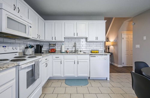 Cartersville House | Superb For Traveling Workers Near Cartersville