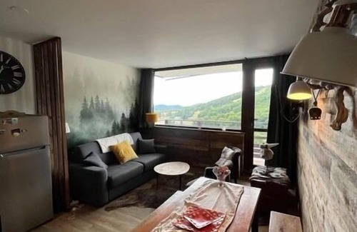 Besse-et-Saint-Anastaise Apartment | Superbe Appartement en Coeur de Station