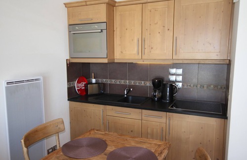 Bisanne 1500 Apartment | Superb new 2-room with pool, covered parking and Wi-Fi