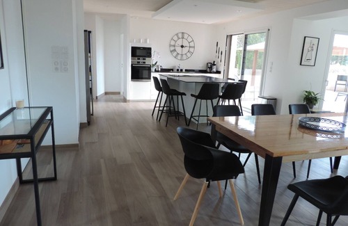 Penmarch Villa | Superb new villa with jacuzzi, on closed garden.