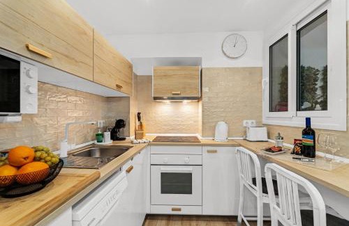 San Felipe Neri House | Superb private House with sunny rooftop in Malaga's historical centre