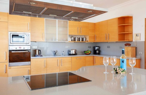 Puerto Calero Villa | Superb Puerto Calero Villa | Casa Acentejo Dos | 6 Bedrooms | Pool Table |.