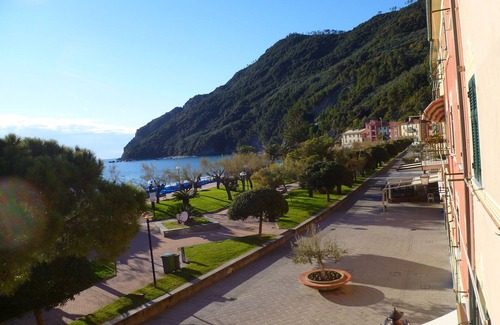 Riva Trigoso Apartment | Superb seafront