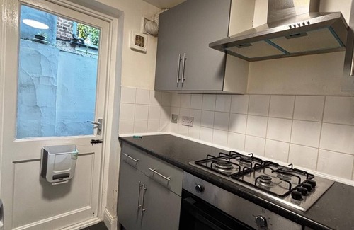 Stratford Apartment | Superb Stratford Accommodation
