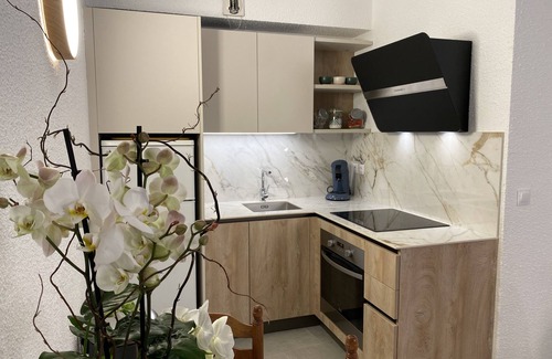 Gorbio Apartment | Superb T2 apartment in residence with swimming pool, tennis court and garage
