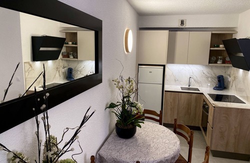 Gorbio Apartment | Superb T2 apartment in residence with swimming pool, tennis court and garage