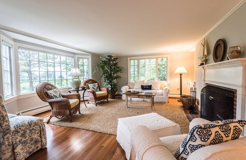North Chatham House | Superb, Upscale Waterfront in North Chatham: 078-C