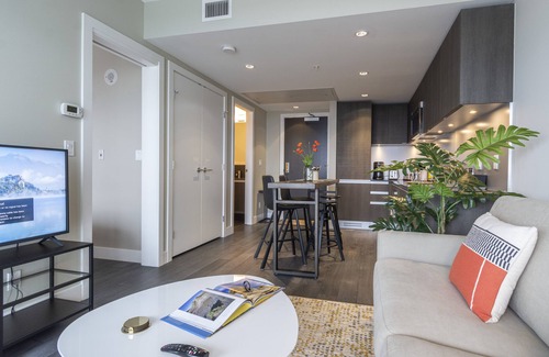 Victoria Park Condo | Superb Views! - 1 Bedroom Condo in Luxurious High Rise