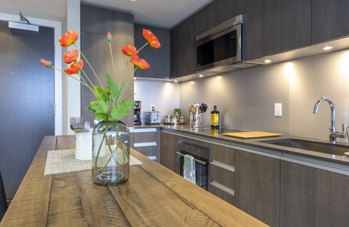 Victoria Park Condo | Superb Views! - 1 Bedroom Condo in Luxurious High Rise