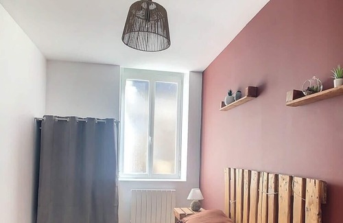 Cambrai Apartment | Superbe appart cosy lumineux centre ville 4 pers