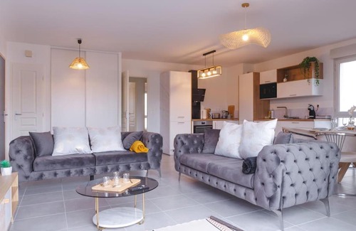 Peloux-Mail Apartment | Superbe appartement 2 chambres - parking gratuit