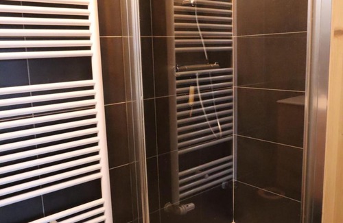 Les Gets Apartment | Superbe Appartement 4 Étoiles, 2 Chambres, Proche Pistes, Balcon, Parking, Ski & Vélo - FR-1-623-329
