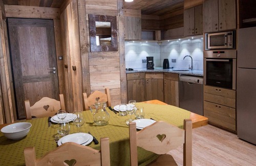 La Bresse Apartment | Superbe appartement premium entièrement rénové, terrasse, poêle à bois, belle vue