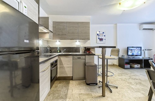 Musicians Quarter Apartment | Superbe Appartement Pres DE LA Gare Clim Wifi Espace Dedie AU Travail