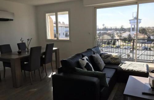 Lormont Apartment | Superbe appartement proche Bordeaux pied du tram