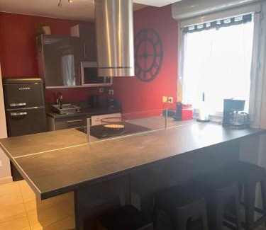 La Joliette Apartment | Superbe appartement tout équipé avec parking.