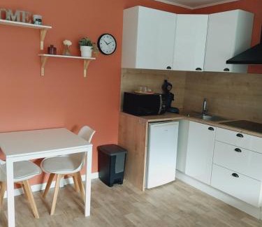 Poussan Apartment | superbe grand studio tout confort avec exterieur