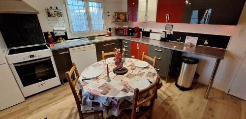 Arles Apartment | Superbe T2 avec jardin, piscine-enfant et parking