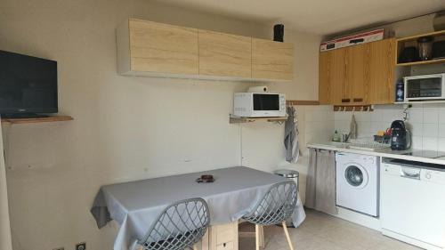Embrun Apartment | Superbe T2 avec vu sur la montagne