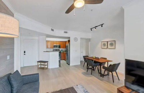 Spring Valley Apartment | SuperHost 5 Star Serv with 2 bedrooms