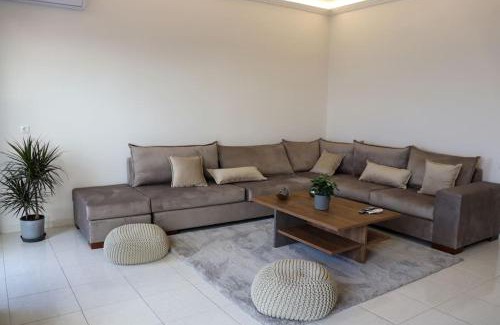 Patras Apartment | Superior Double Room with Stunning Sea View. DT