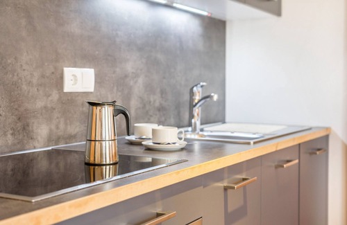 Gudon Apartment | Superior Holiday Apartment 'Marialisa Tulpe' with Mountain View, Whirlpool & Wi-Fi