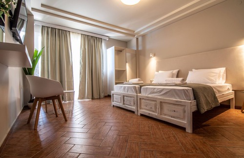 Kato Stalos Hotel | Superior sea view room at Girogiali Beach hotel