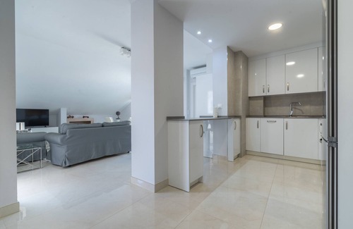 Fuengirola City Centre Apartment | Sur Suites Castillo