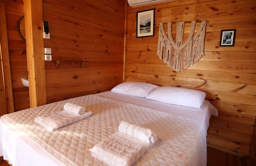 Altınova Bed & Breakfast | Sural Ciftligi