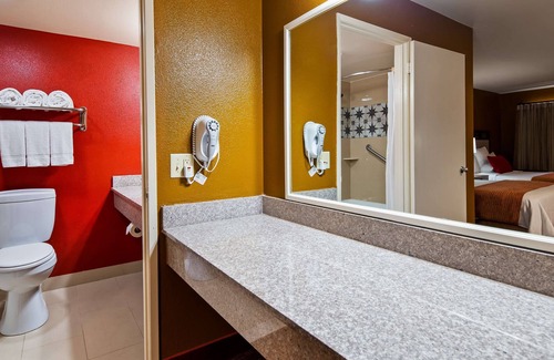 Camarillo Hotel | SureStay Hotel by Best Western Camarillo