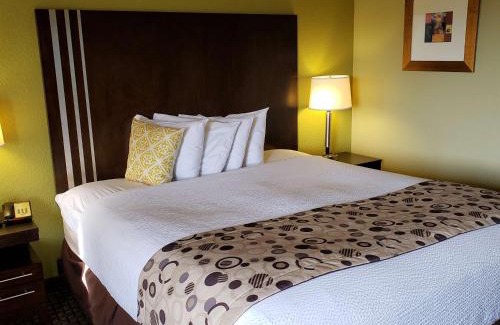 Vallejo Hotel | SureStay Hotel by Best Western Vallejo Napa Valley