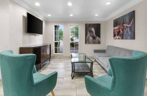 Benbrook Hotel | SureStay Plus by Best Western Benbrook Fort Worth