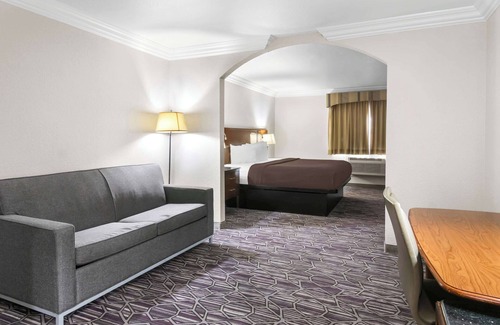 Benbrook Hotel | SureStay Plus by Best Western Benbrook Fort Worth