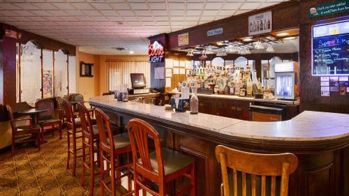 Lawton Hotel | SureStay Plus by Best Western Lawton