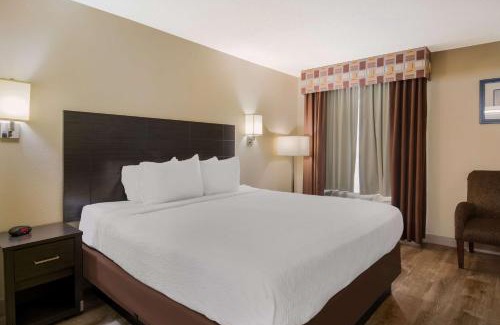 Jackson Hotel | SureStay Plus Hotel by Best Western Jackson