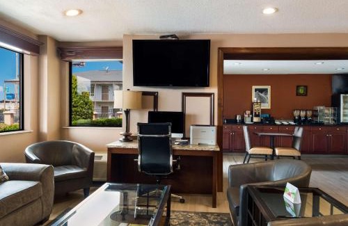 Jackson Hotel | SureStay Plus Hotel by Best Western Jackson