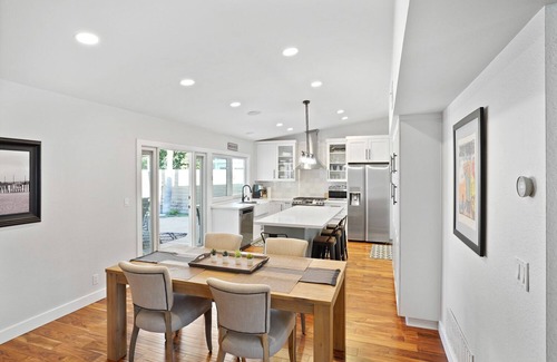 Huntington Beach House | Surf City Rambler convenient to Everything.