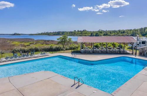 Holly Ridge House | Surf City Serene Waterfront Vacation Home