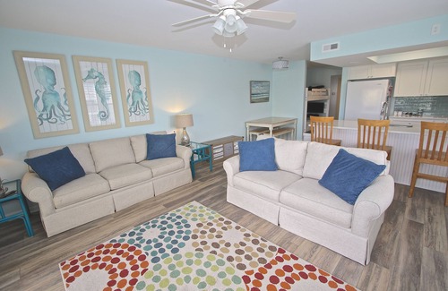 Surf City Condo | Surf Condo 518 - HeavenLee By The Sea - First Floor End Unit