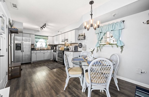 Ocean City Condo | Surf Crest 101 - Pet Friendly Condo in a Great Downtown OCMD Location!