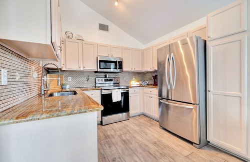 Leeward Sands House | Surf Inn - Laid Back Living in Favorable Area of Port A with Heated Private Pool