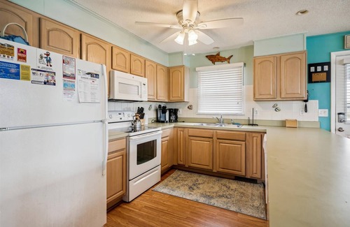 Carolina Dunes House | Surf N Sound - Pet Friendly 4BR with Ocean and Sound Views in Duck