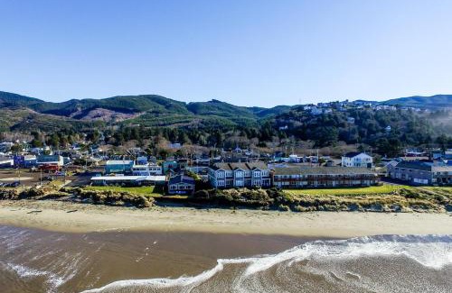 Rockaway Beach House | Surf's Edge