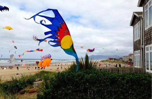 Rockaway Beach House | Surf's Edge