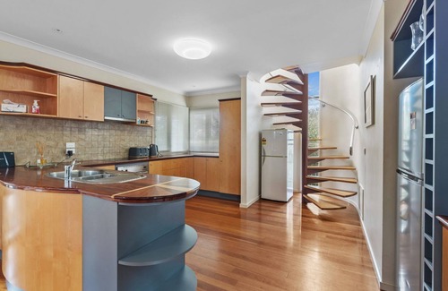 Inverloch House | Surf View - WiFi Included