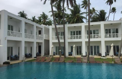 East Ham Tien Beach Resort | Surf4You Residence