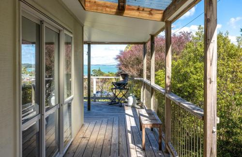 Surfdale House | Surfdale Sunspot Spa Escape Waiheke