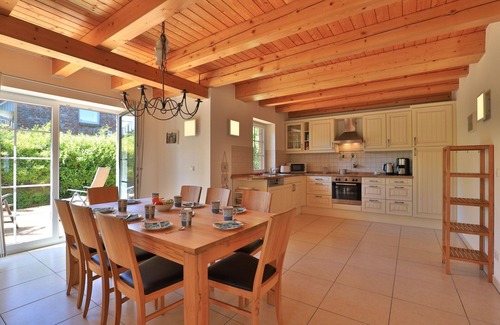 Gross Schwansee Apartment | Surfers cottage