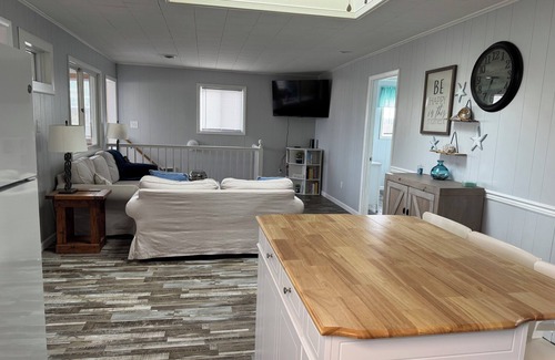 South Nags Head House | Surfin’ Sunrise a 4-bedroom house in awesome Nags Head just steps from the beach
